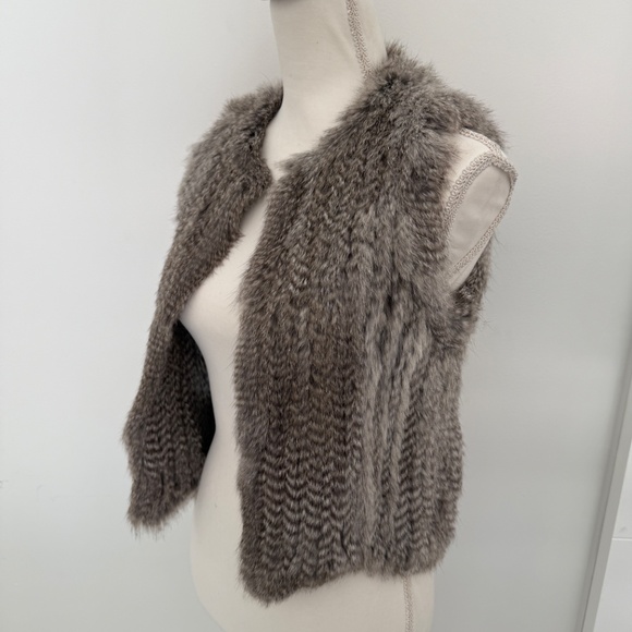 525 Girls Rabbit Fur Vest Sz L - Picture 2 of 8
